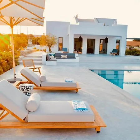 فيلة Amalthea, Outstanding Seaside Luxury Villa, Paros *