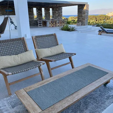 Amalthea, Outstanding Seaside Luxury Villa, Paros וילה