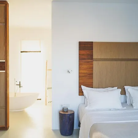 Amalthea, Outstanding Seaside Luxury Villa, Paros فيلة